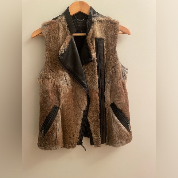 BCBGMaxAzria asymmetrical vest with genuine fur and leather - women’s Small - Picture 4 of 7